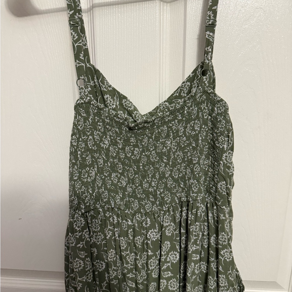 Old Navy Olive Green Smocked Jumpsuit - Picture 3 of 4